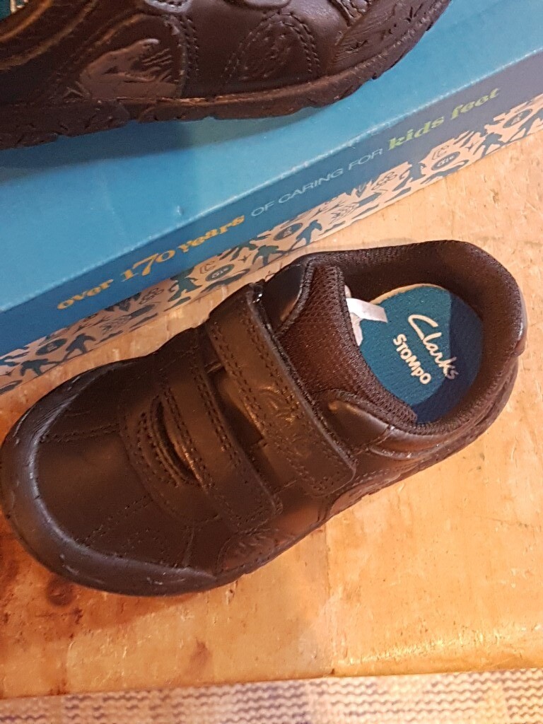 clarks black leather boots